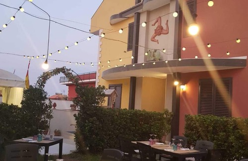 Citta Giardino House | Prickly Pear Room B&B Terra Mia Guesthouse