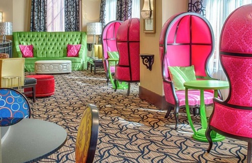 Lower Queen Anne Hotel | Prima Donna 2 King Jr Suite - Staypineapple, The Maxwell Hotel, Seattle Center