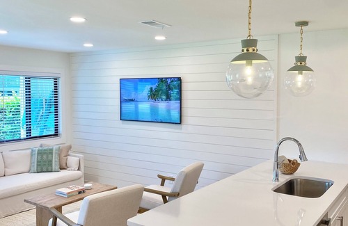 Seagrove Beach Condo | Prime 30A Location/EZ Beach Access/Quiet Pool/Fast Wifi