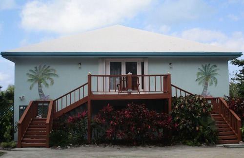 Great Exuma Apartment | PRIME BEACHFRONT directly on HOOPERS BAY: KING OR TWIN BED STUDIO for 2