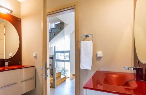 Palaia Fokaia House | Prime homm Maisonettes w/ shared pool in P. Fokaia