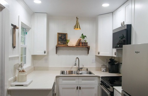 Old Town House | Prime Location! Charming Cottage, Fenced Yard & Close to Downtown & FSU