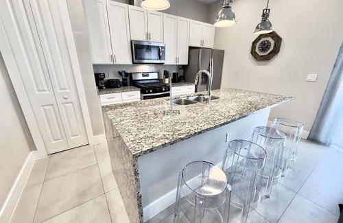 West Kissimmee House | Prime location! Cozy home just minutes from Disney.
