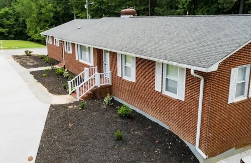 Cary House | Prime Location inside RTP & close to everything.