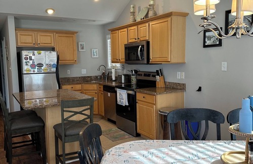 North End Condo | Prime Location Ocean Side of Asbury - Beautiful 3BR/2B Top floor Condo.n