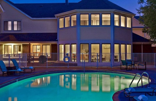 Eagan House | Prime Location! Pet-friendly Property, with Onsite Pool, Free Parking