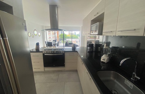 Lafayette Apartment | Prime Location: Pool, Rooftop, Parking, Speed WiFi