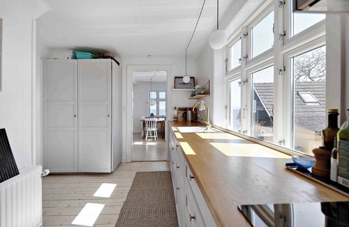 Svaneke House | Prime location, renovated and charming house in Aarsdale