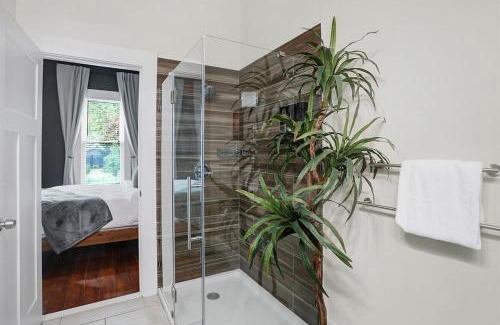 Indianapolis House | Prime location very close to downtown!