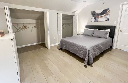 Ross Township Apartment | PRIME location w/Great Wifi and Free Parking!