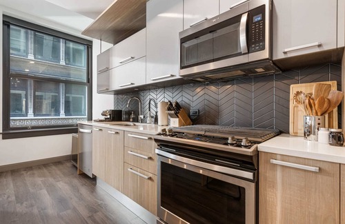 Downtown Chicago Apartment | Prime Loop Apts + Convenience for Groups