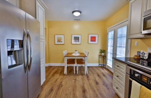 Del Rey House | Prime Marina Del Rey/Venice Beach Area Location 5 min. from beach