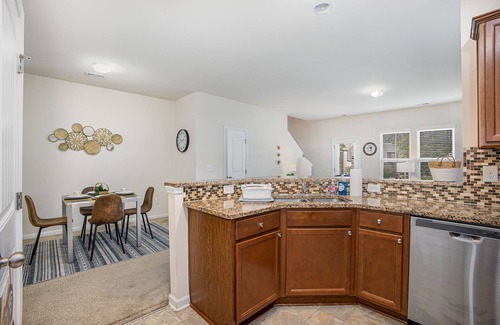 Durham House | Prime Research Triangle Park locale 4 work & easy access to the entire Triangle