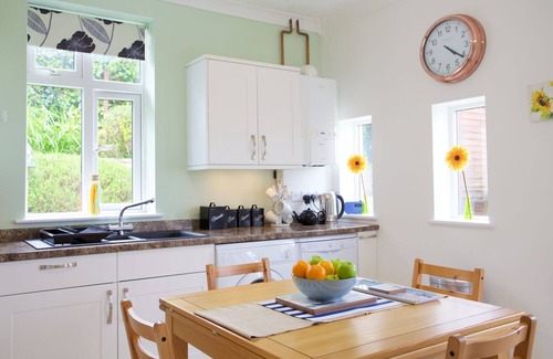Carbis Bay House | Prime seaside location, wonderful private gardens and stunning sea views