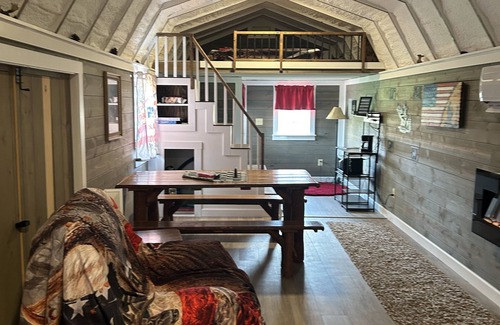 Wayland Cabin | Primitive cabin with additional camping room
