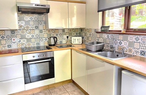 Llanybri House | Primrose 20-Woodland Lodges-Carmarthen-Pembroke