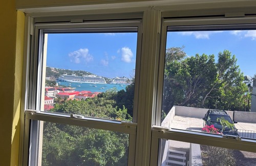 Estate Kings Quarter Apartment | Prindsens Gade Charming 1-bedroom apartment AC, WiFi in lovely Charlotte Amalie