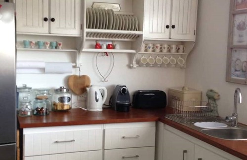 Pringle Bay House | Pringle Beach House - 2 minute walk to the beachnn