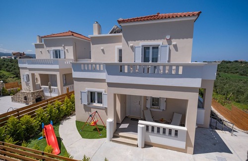Stavromenos Villa | Prinos Oasis Twin Villas II in Agios Nikolaos