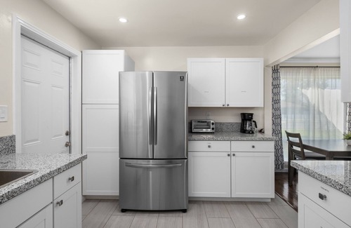 Fresno House | Pristine 3B/1Bth, EasyA to US99 and Nat'l Parks