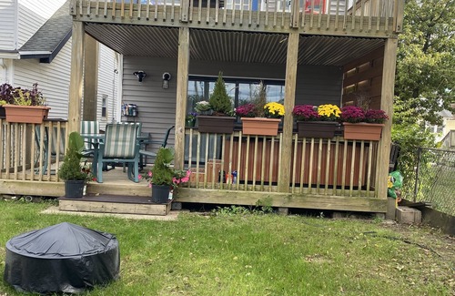 Keansburg House | Pristine 3bed , 3bath 1 min walkto the beach water amusement park. Hot Tub 5 TVs