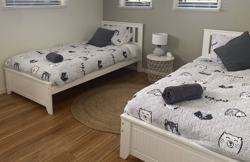 Mudjimba House | Pristine beaches, private seasonal heated pool and pet friendly