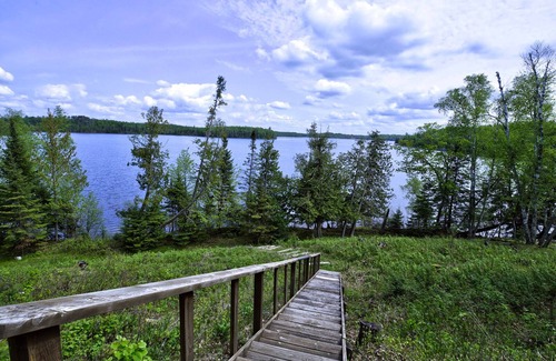 Grand Rapids House | Pristine Northwoods Lake Home w/Private Dock on Chain of Lakes