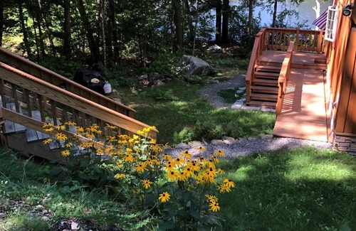 Kents Hill Cottage | Pristine Parker Pond - A Hidden Gem