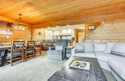 Seven Springs House | Pristine Resort Townhome 2 Mi to Seven Springs Mtn