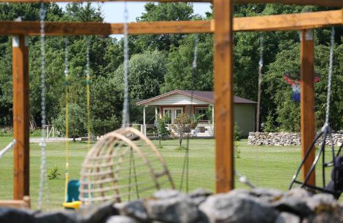 Saaremaa Apartment | Privaatne ja stiilne majake terrassiga