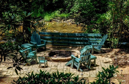 Hayesville House | Privacy Directly On Fires Creek. Borders National Forest And Bear Refuge!