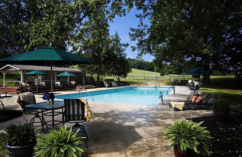 Paoli House | Private 1 Bedroom Suite at French Country Estate