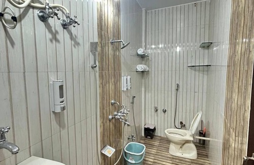 Mount Abu Apartment | Private - 1 BHK Floor - Paddy's Luxurious Home Staynn