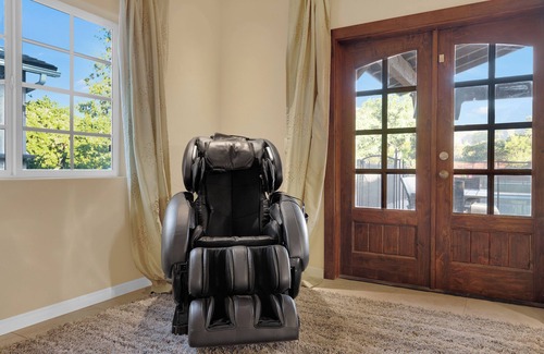 El Cajon House | Private 10 BR Estate: Ranch House, Farmhouse & Bunkhouse at Rockin’ View Ranch!