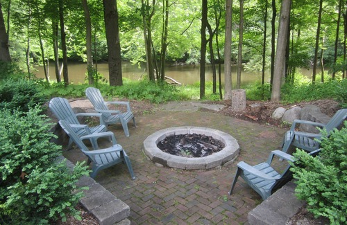 Rockford House | Private 2+ Acre Estate Home with River Frontage and Access
