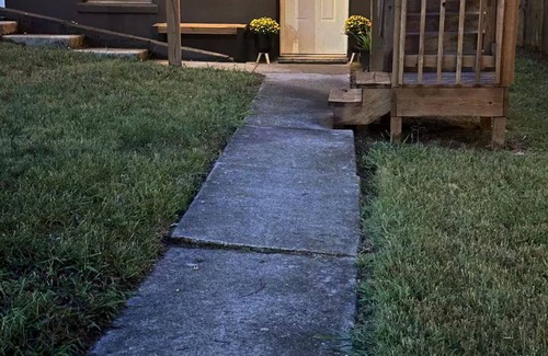 Knoxville Apartment | Private 2‑bed/2‑bath Basement Suite near Downtown & Smokies