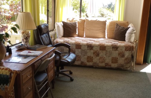 Anchor Bay House | Private 2 Bedrm 1 Bath On Acre Plus, Children And Pets Welcome.