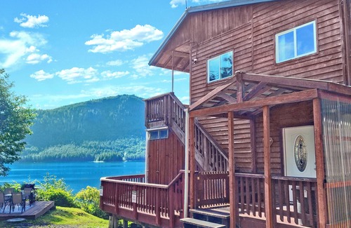 Craig Apartment | Private 2 bedroom Oceanfront Oasis with Panoramic views!