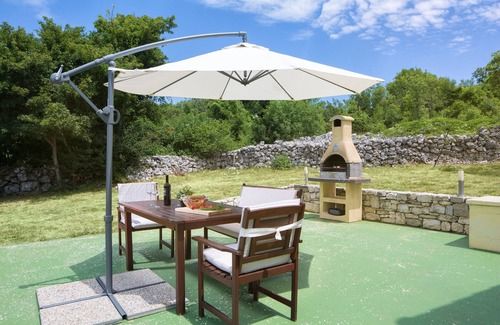Rasa Villa | Private 2 bedroom Villa in Istria with swimming pool,away from it all'