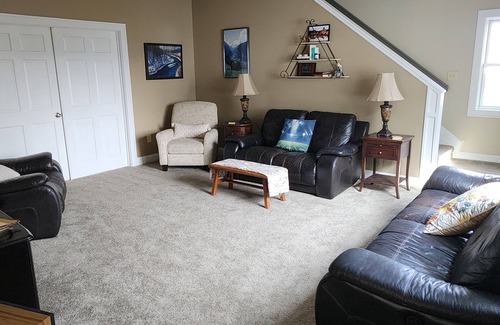 Watkins Glen House | Private 2000 sq ft 2 bedroom suite, sleeps 6 with pool and panoramic lakeview.