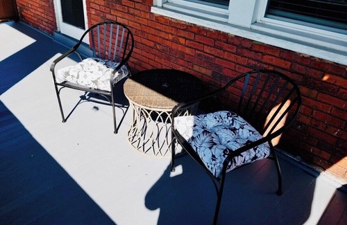 Brighton Heights Apartment | Private 3 bdrm Apt. Spacious, Clean and Convenient