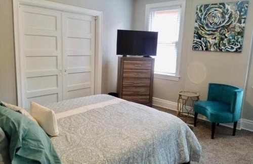 Brighton Heights House | Private 3 Bdrm Apt Spacious And Convenient