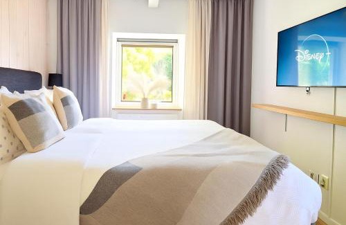 Kavlinge Villa | Private 3 BR Villa! Jacuzzi Fireplace Near Lund and Malmö