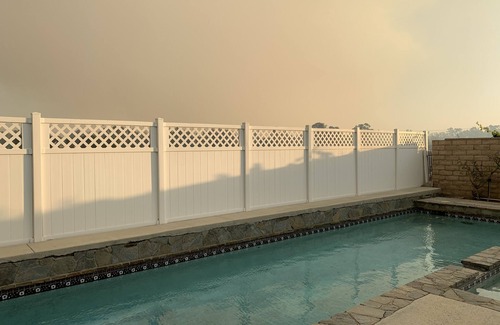 Thousand Oaks House | Private 4+ 2.5 near shops & restaurants with a pool & spa!