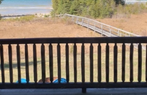 St Ignace Cabin | Private 4 Acre Home on Lake Michigan Minutes From Action In Downtown St. Ignace.