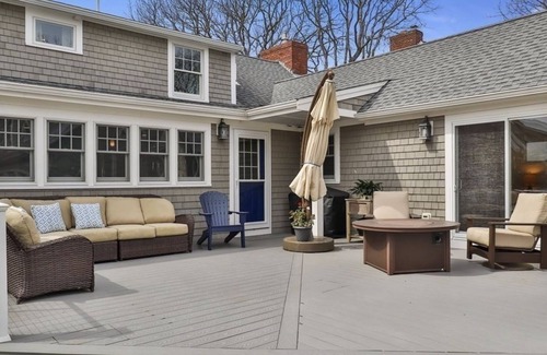 Marion House | Private 4-Bedroom home on Planting Island with water views in all directions
