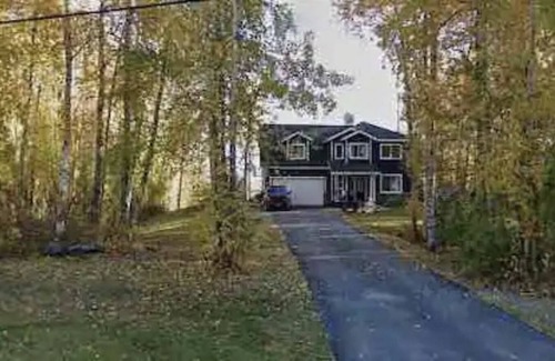 Knik-Fairview House | Private 4 Bedroom Home with Amazing Mountain Views