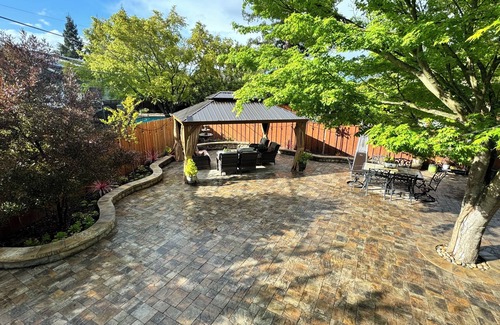 Concord House | Private 4-bedroom house on large creek with serene backyard