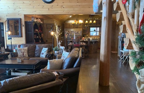 Lincoln County Cabin | Private 40 Acre FARM, Log Cabin, Fishing & Fun