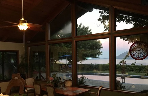 North Lakeport House | Private 6 acre compound with saltwater pool, hot tub and VIEWS!!!